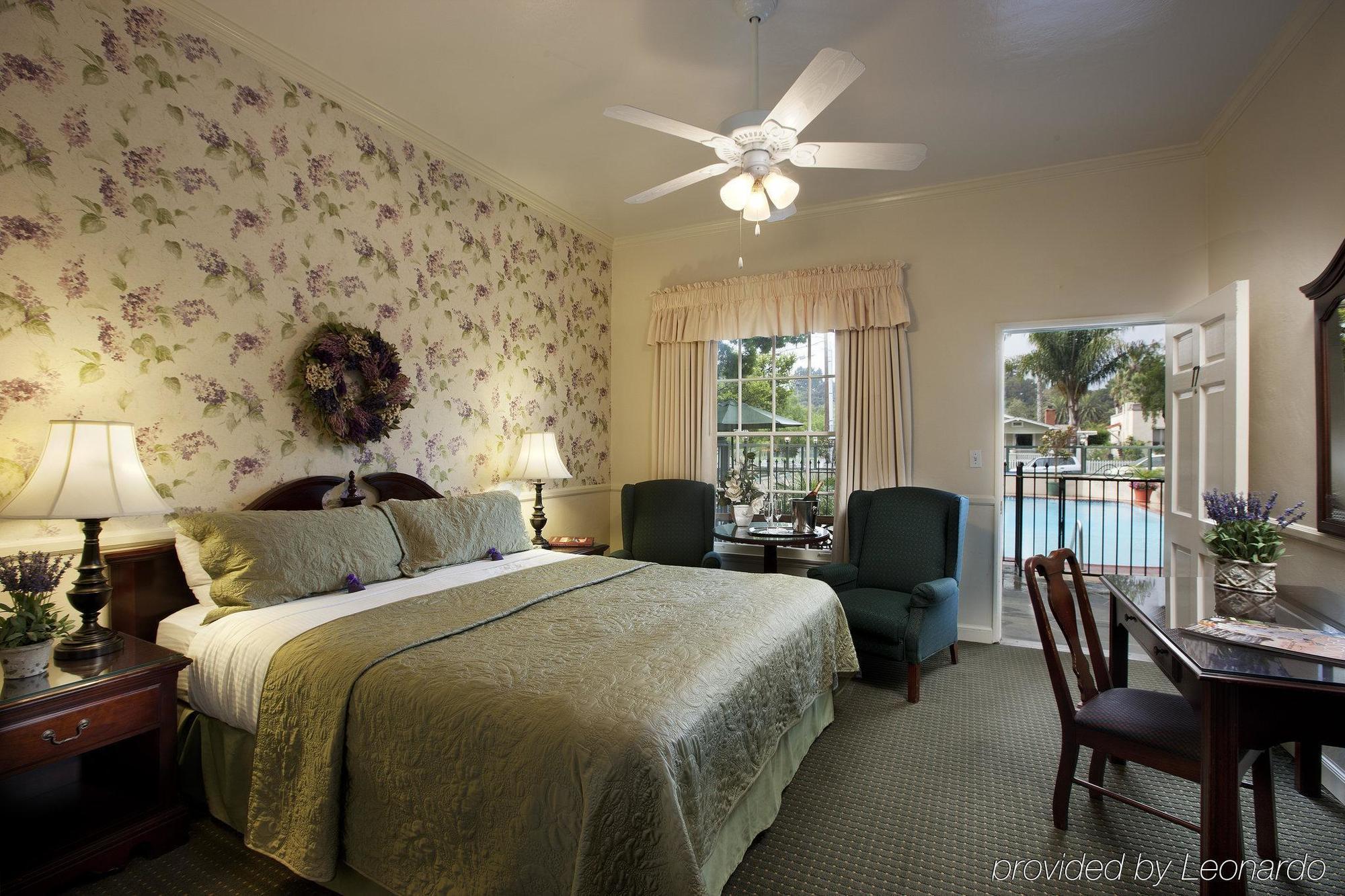 Lavender Inn By The Sea Santa Barbara Buitenkant foto
