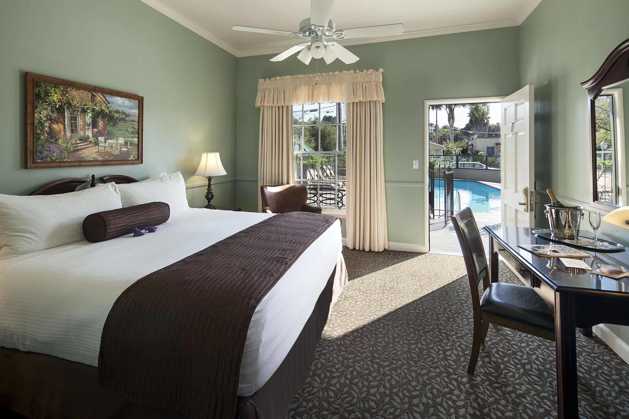 Lavender Inn By The Sea Santa Barbara Buitenkant foto